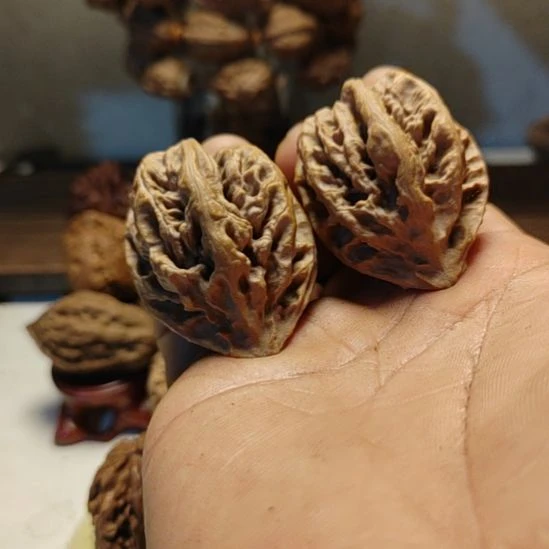 把件文玩核桃东北野生文玩核桃