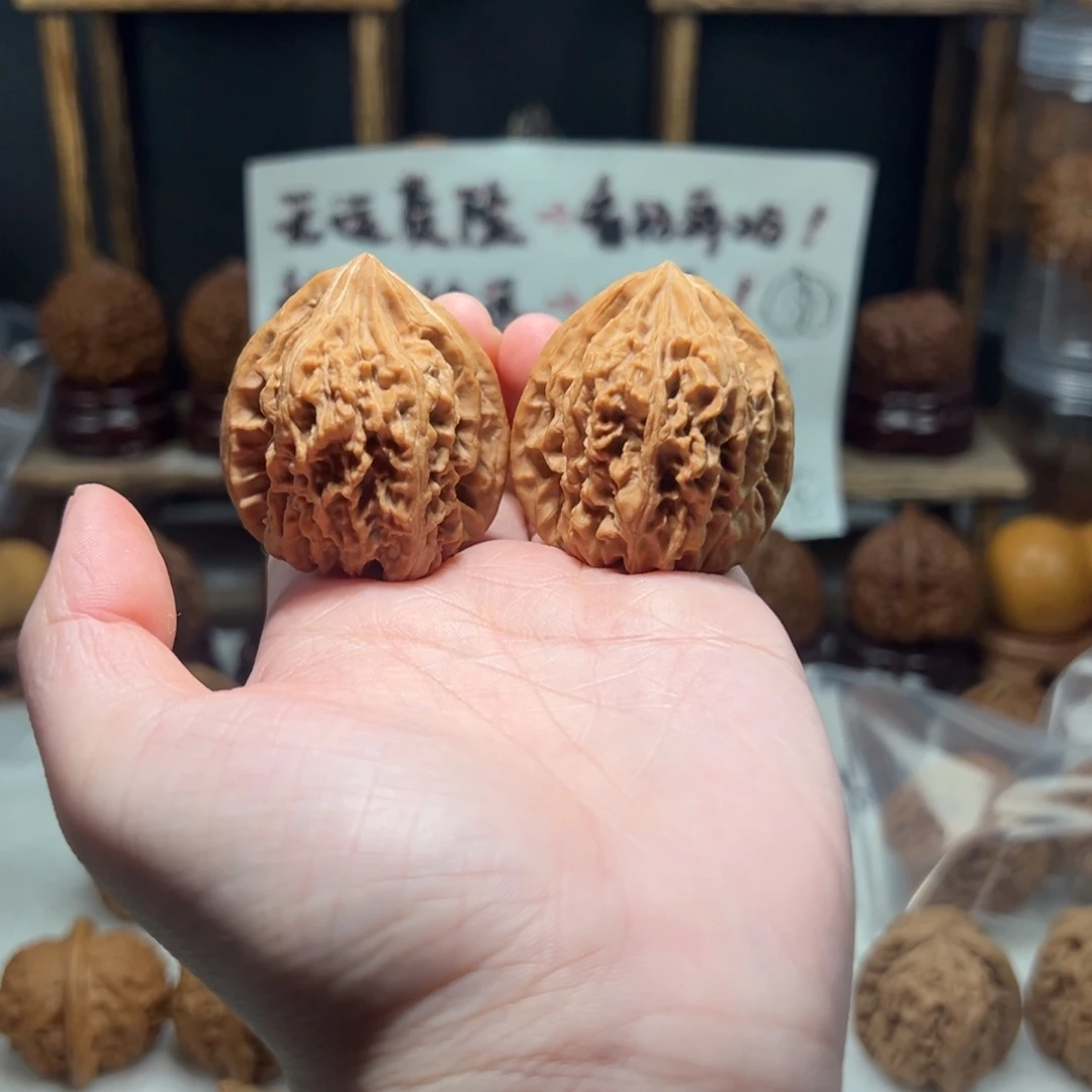 文玩核桃吊坠不二粗筋