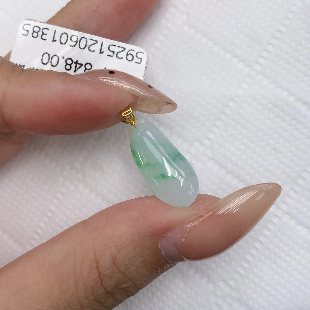 颈饰18K金镶嵌翡翠