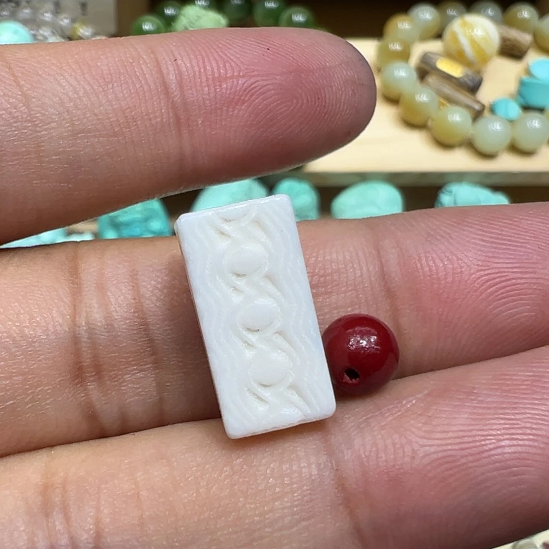 南红玛瑙未镶嵌颈饰