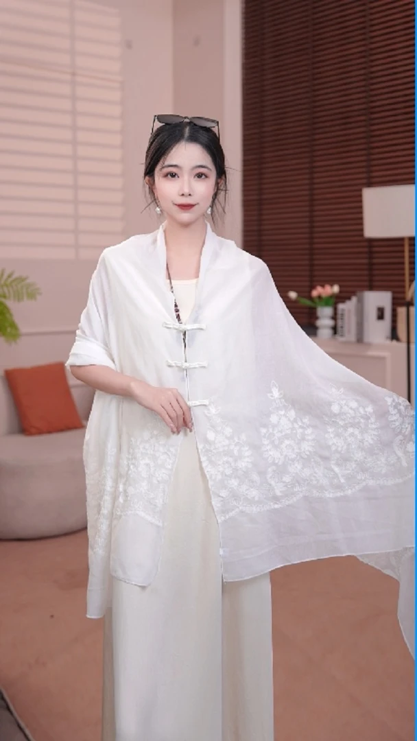 夏季新款旅游盘扣披肩长款刺绣女士时尚薄款度假拍照百搭