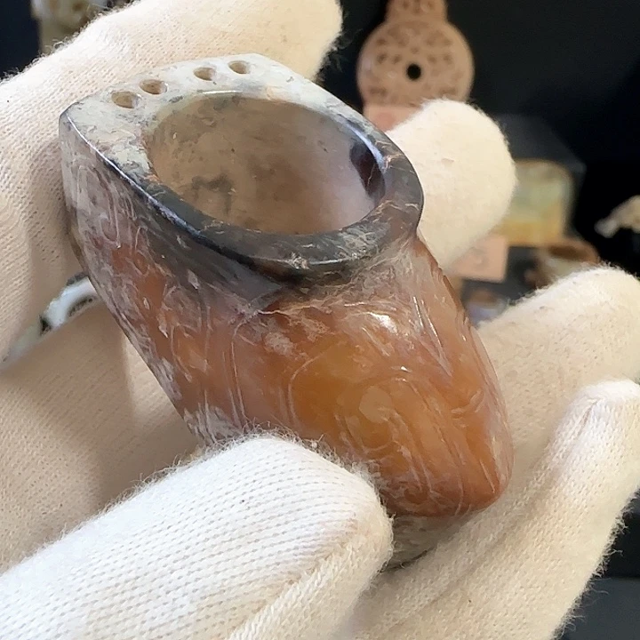 山***水和田玉未镶嵌颈饰