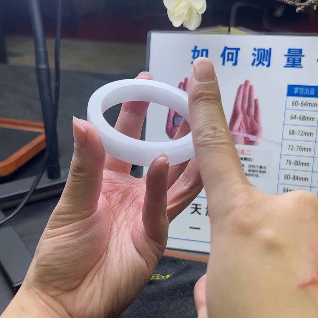 定制翡翠未镶嵌天然翡翠手镯