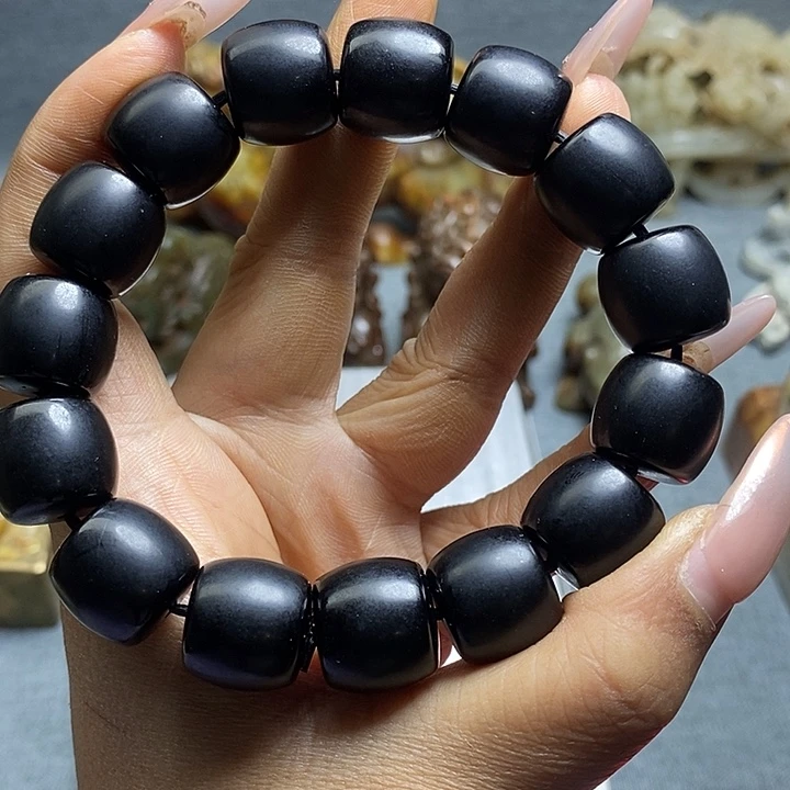 Z***y和田玉未镶嵌挂件