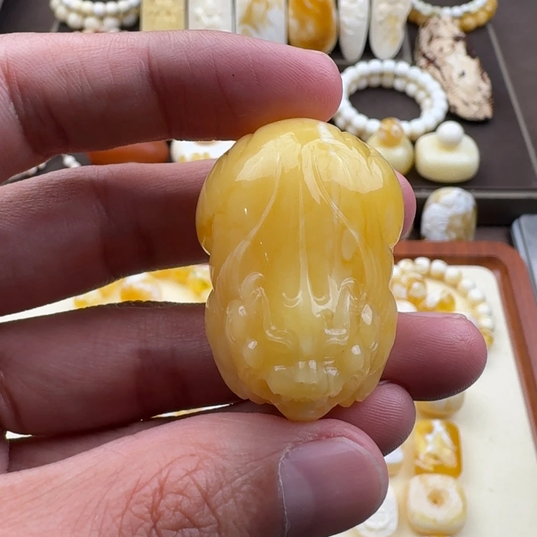 琥珀未镶嵌裸石蜜蜡