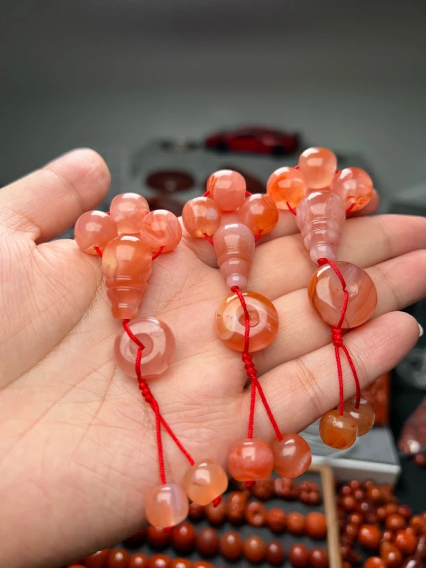 精品凉山九口料高冰飘红配饰（福利款）完美主义者勿拍