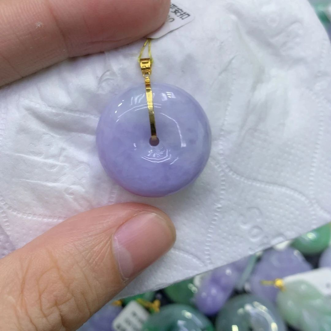 颈饰18K金镶嵌翡翠