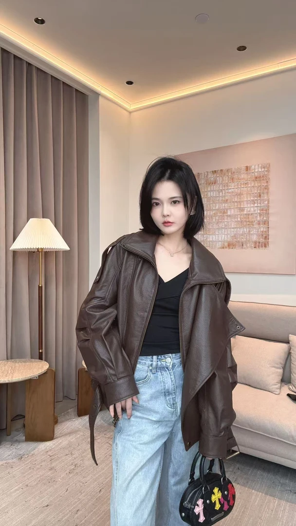 【酒窝】新款高级感真皮皮衣酷飒机车风夹克外套女显瘦年轻上衣