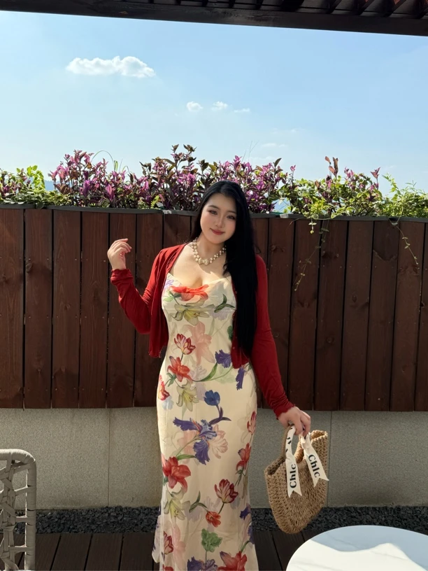 潋滟生花荡领斜裁鱼尾吊带裙大码法式大花朵鱼尾连衣裙