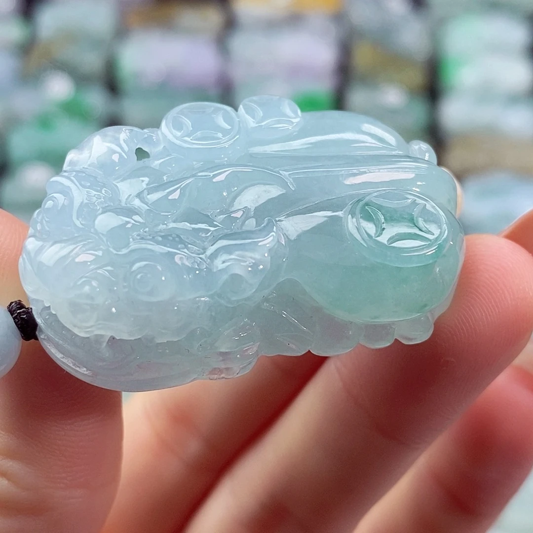 颈饰未镶嵌翡翠天然