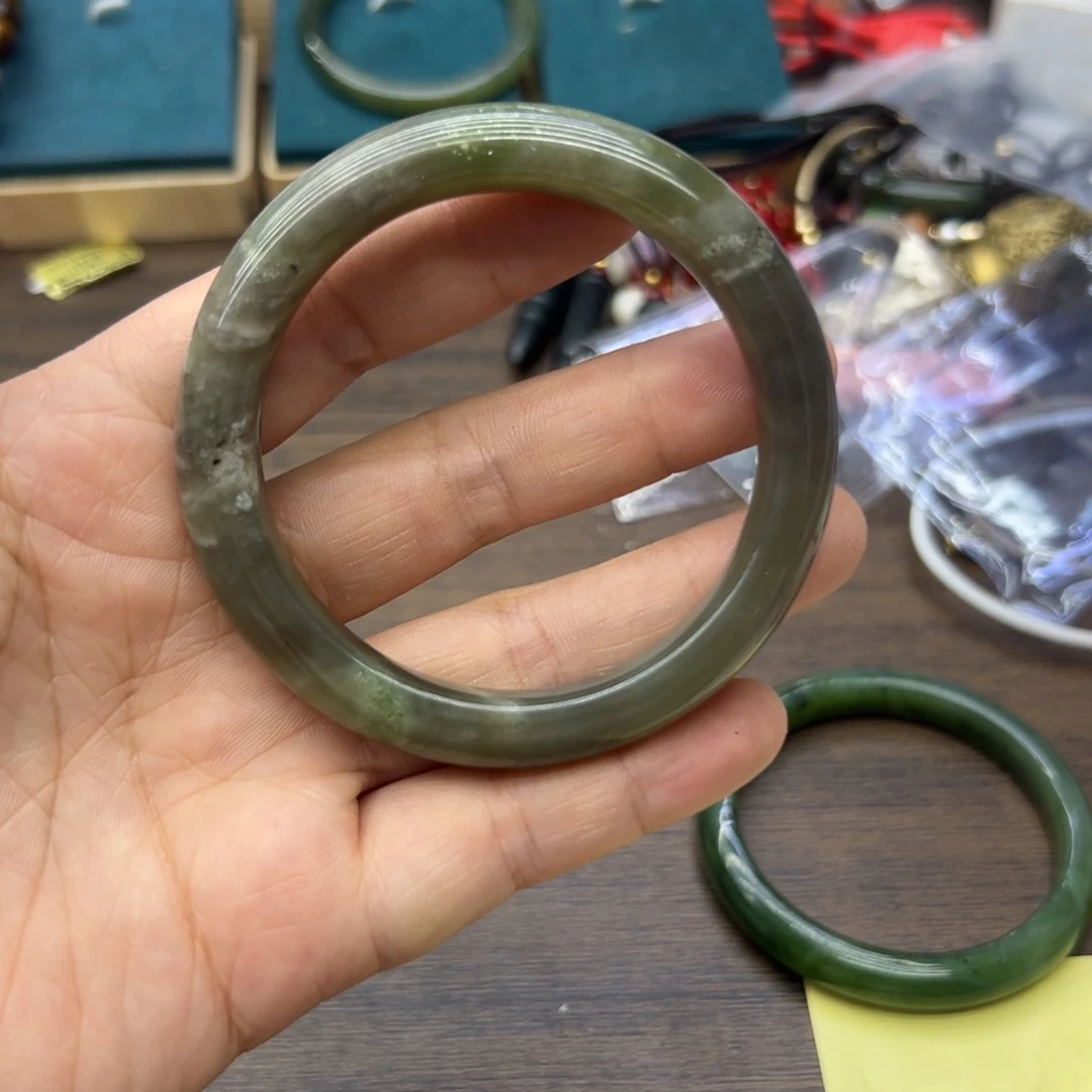 和田玉未镶嵌手镯56.8圈围256