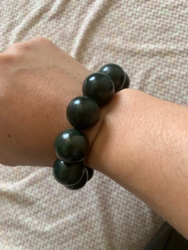 和田玉沙枣青20毫米手串