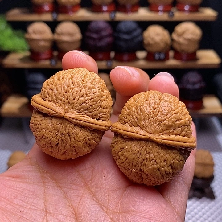 文玩核桃把件脑纹元宝50