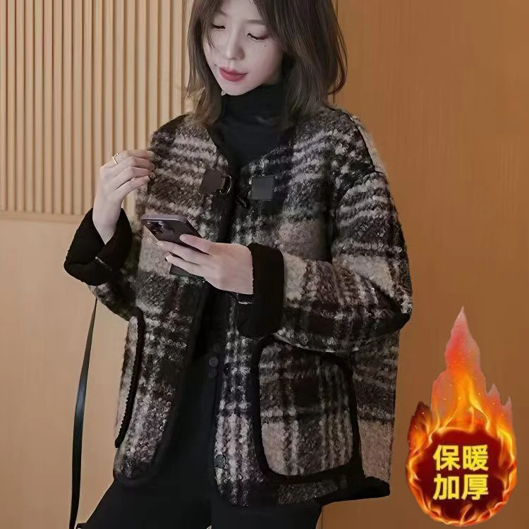 【退换包运费】格子撞色毛毛加绒外套女韩版宽松显瘦时尚YN909