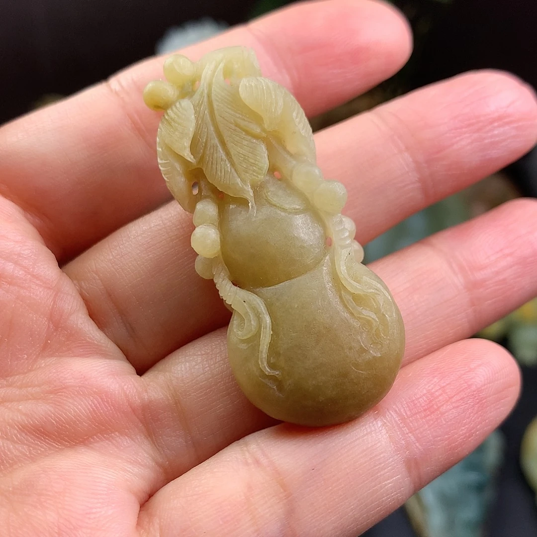 定制翡翠未镶嵌葫芦