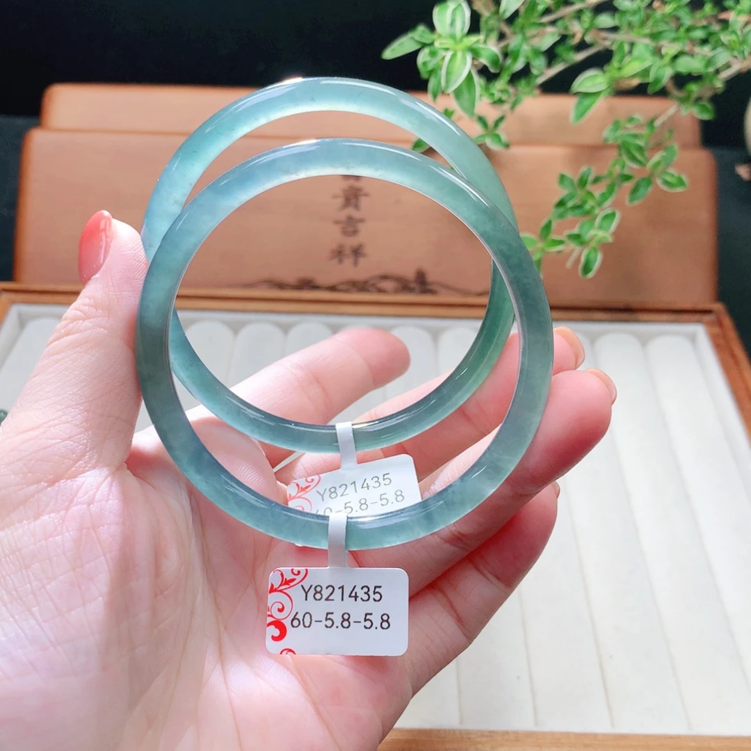 未镶嵌手镯（圆镯）翡翠@****～