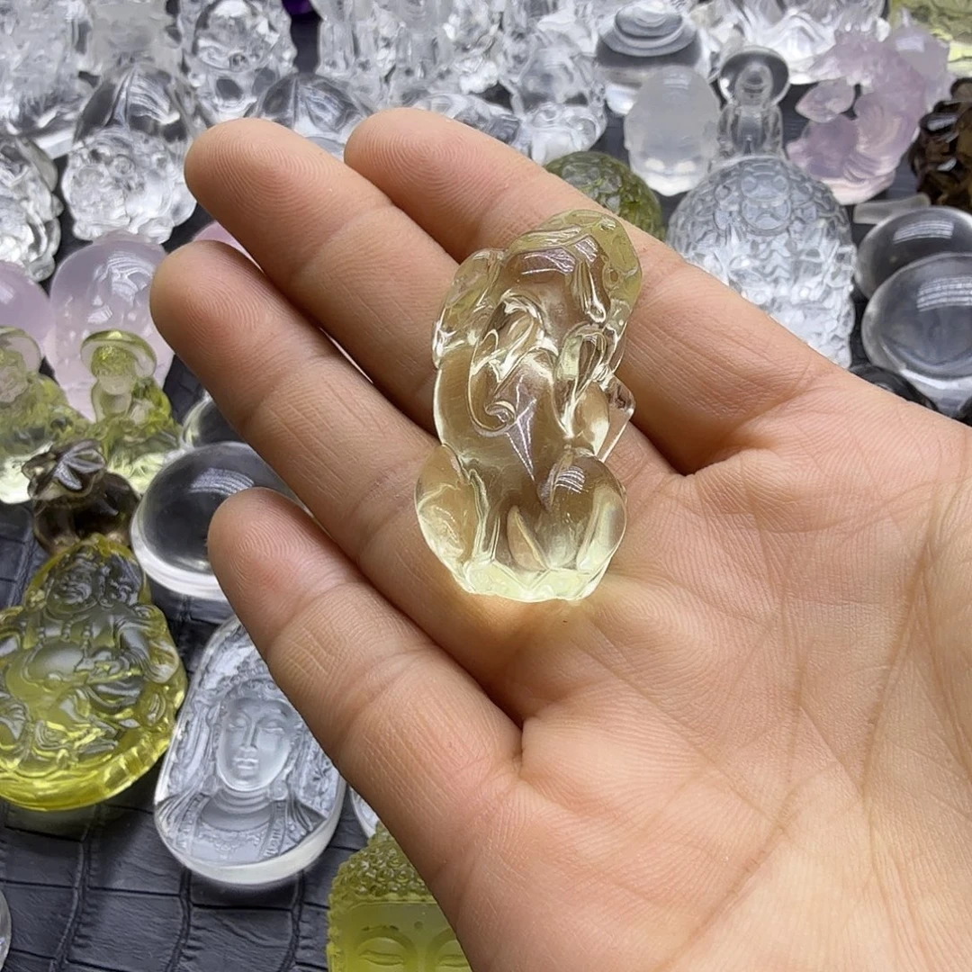 颈饰未镶嵌水晶摆件