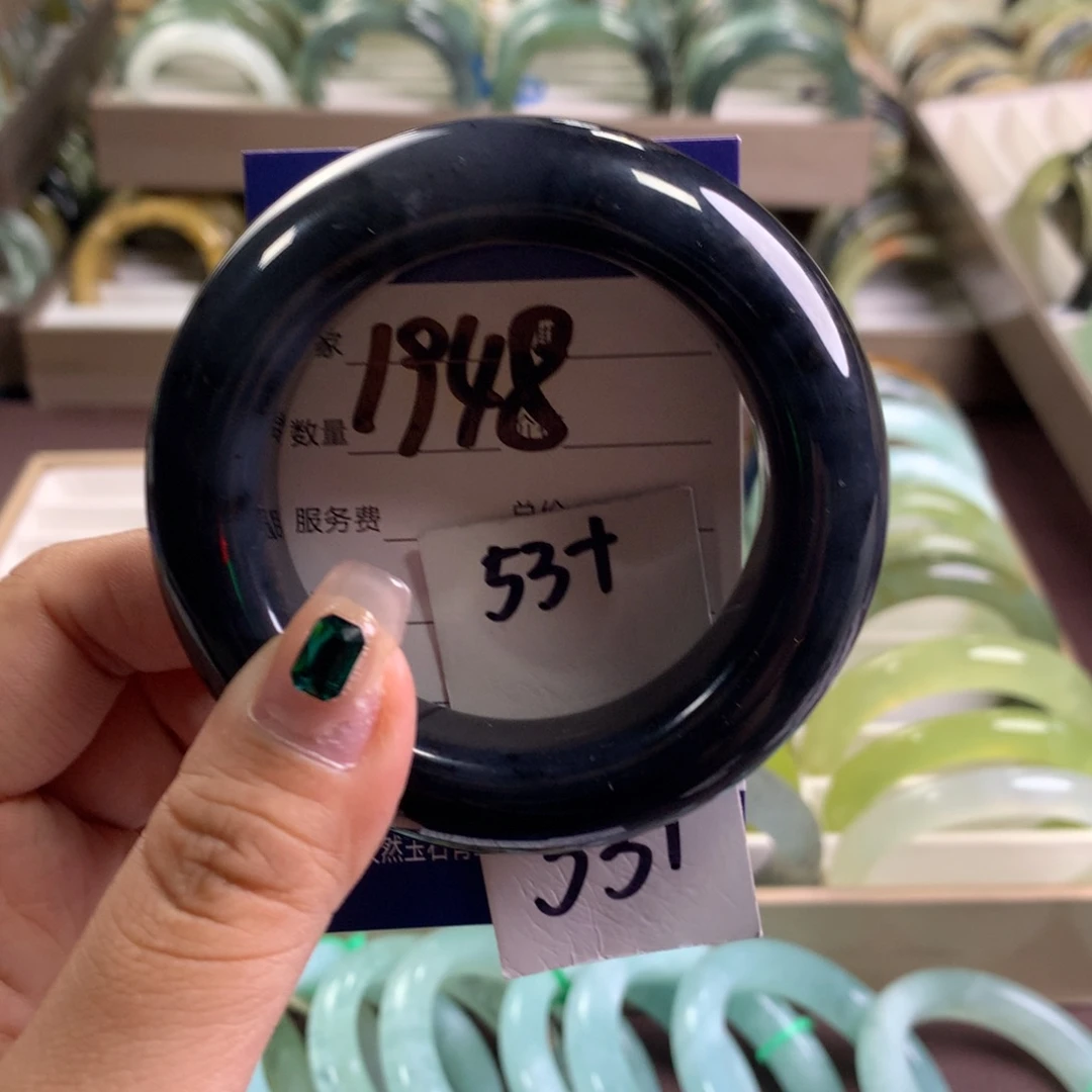 蛇纹石玉未镶嵌手镯1948