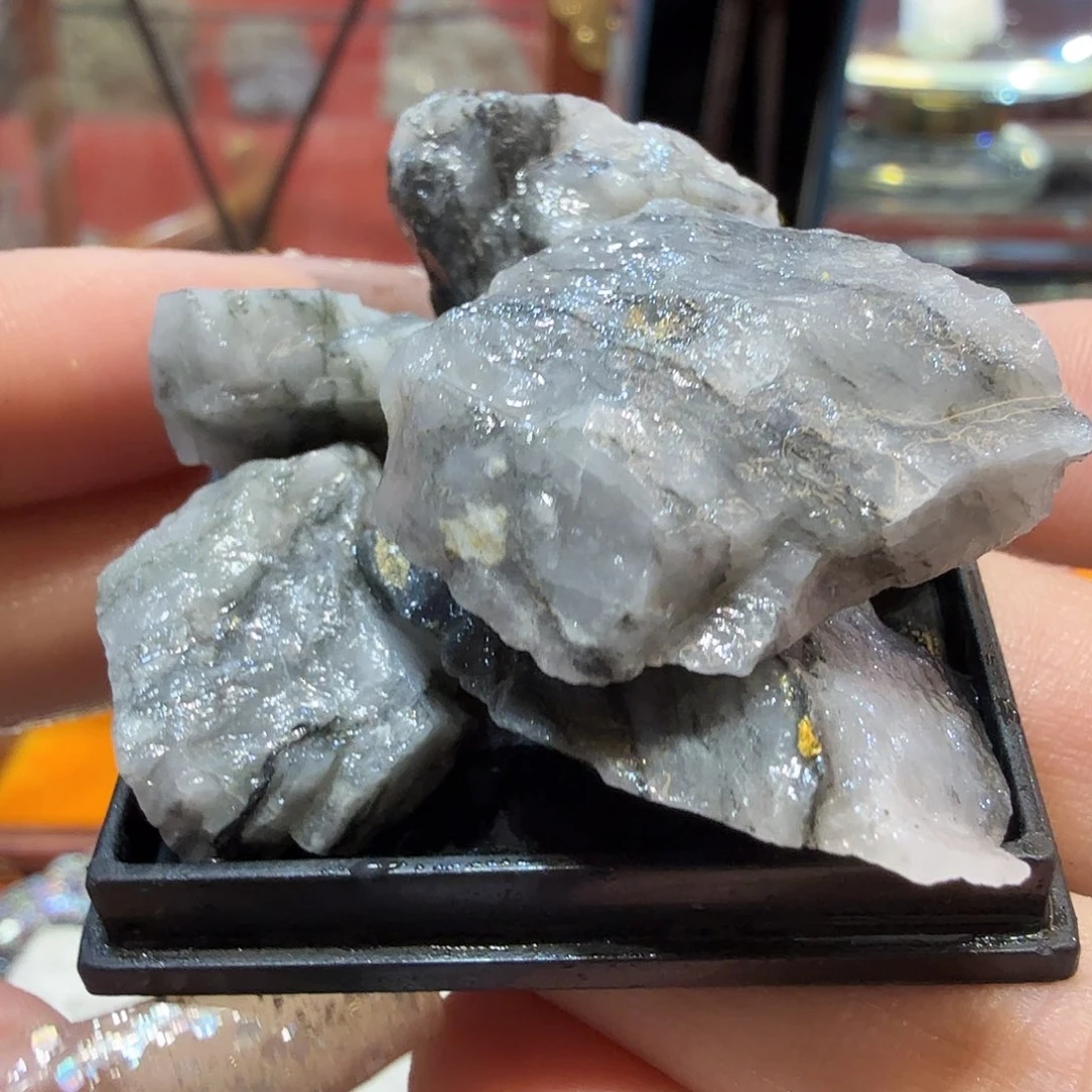 东32g聚金阁天然明金矿标