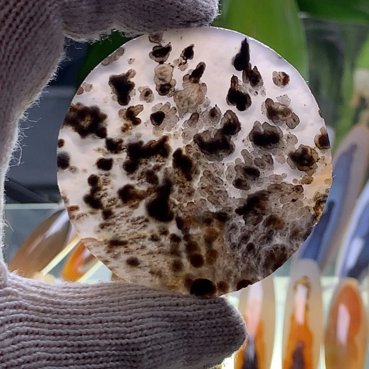 未镶嵌玛瑙/玉髓珠宝半成品80