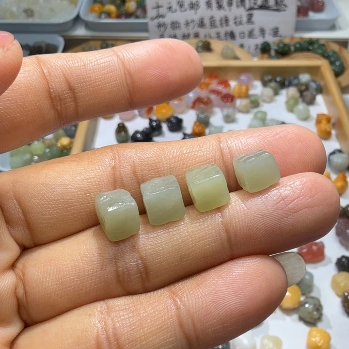 和田玉未镶嵌珠宝奇石