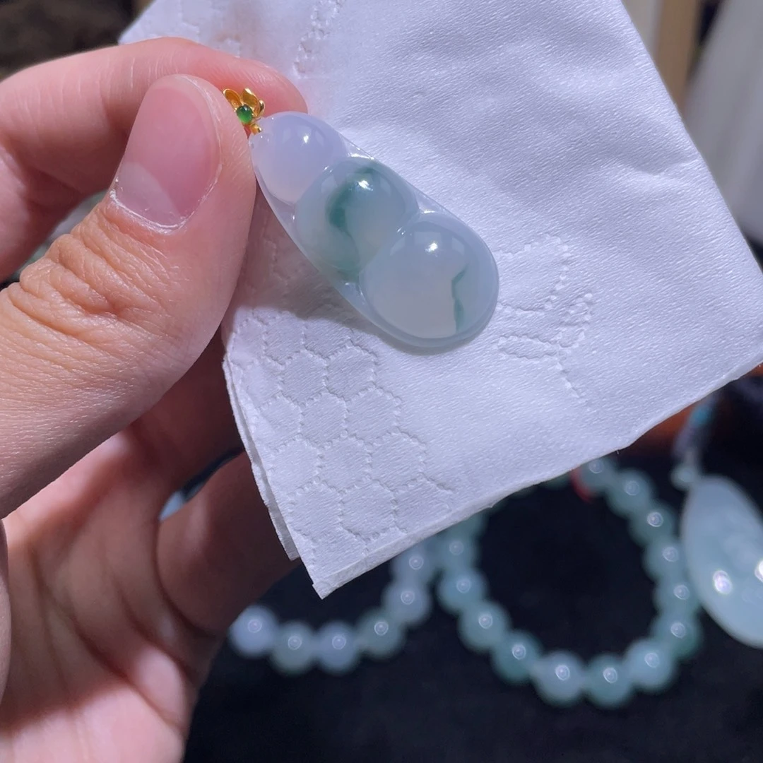 定制翡翠18K金镶嵌吊坠