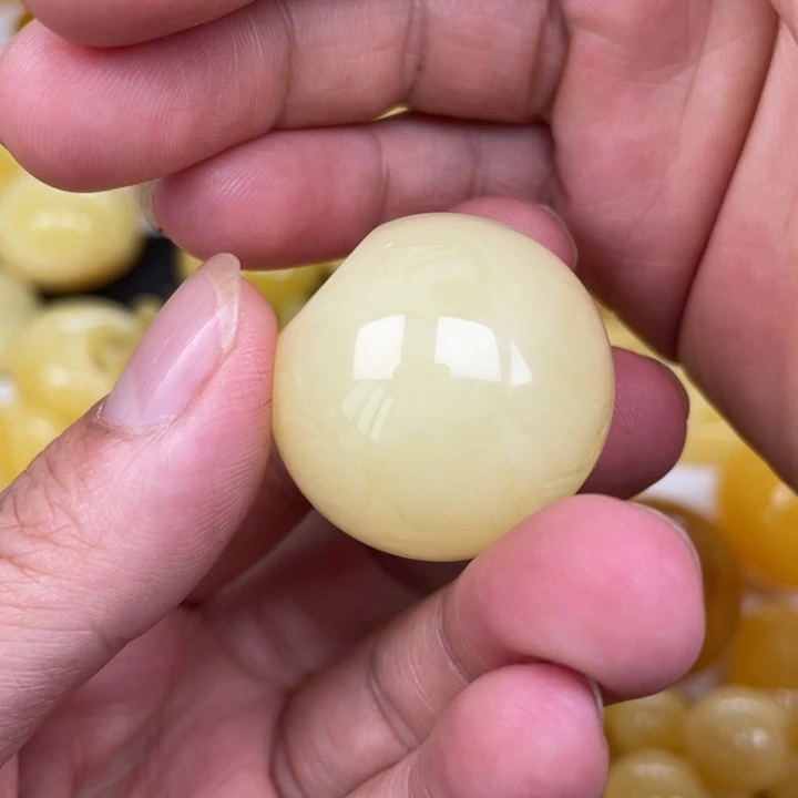 未镶嵌蜜蜡裸石蜜蜡