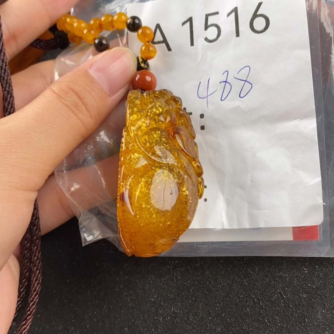 琥珀未镶嵌珠宝奇石
