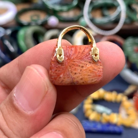 【闪购商品】颈饰未镶嵌翡翠旺**山