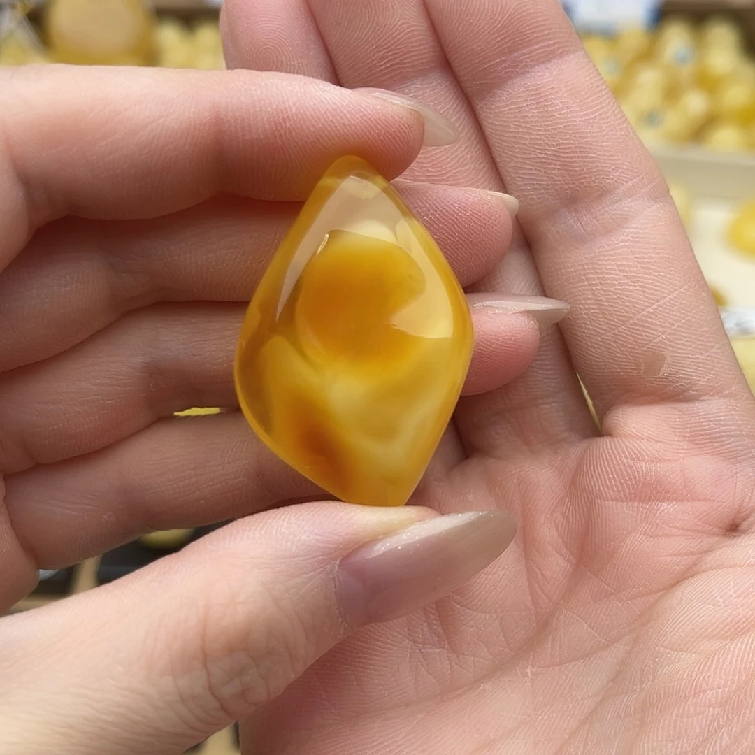 裸石琥珀未镶嵌蜜蜡随形鸽