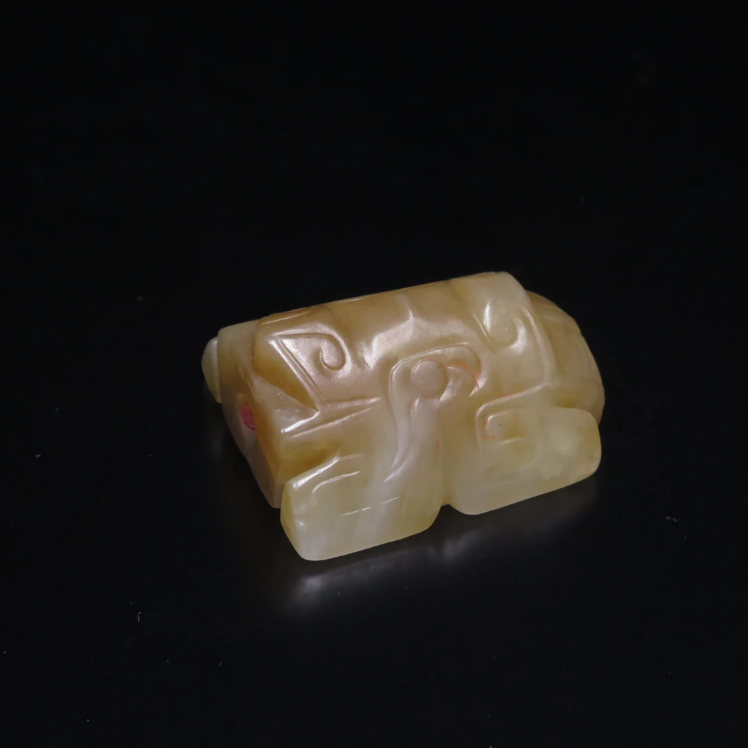 明代坡刀工玉兽佩/MZ373898/和田玉/民族文物