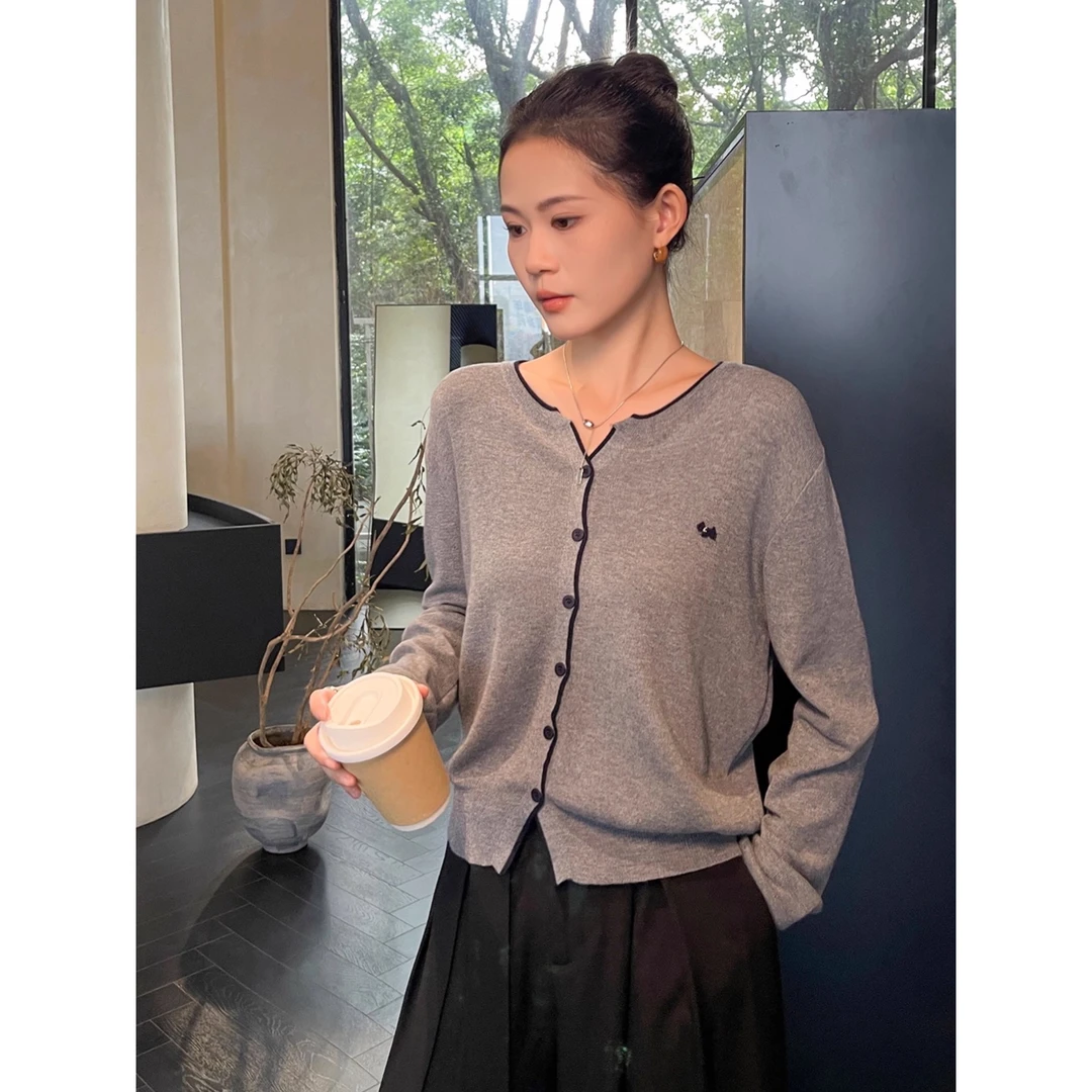 灰色针织开衫外套女2025新款秋冬季长袖打底衫显瘦内搭上衣高级感