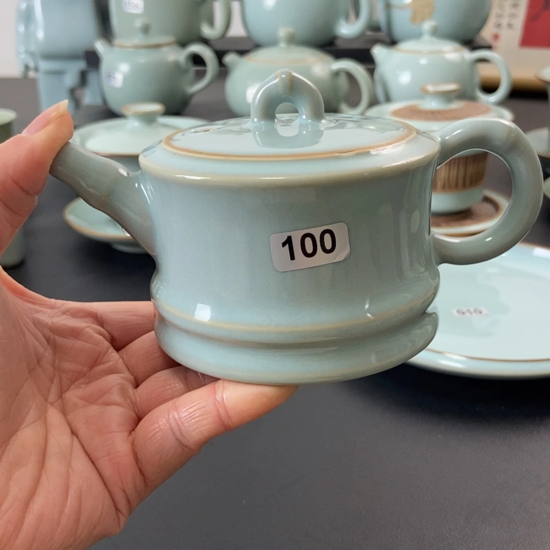 微瑕天青釉竹节井栏壶不退不换