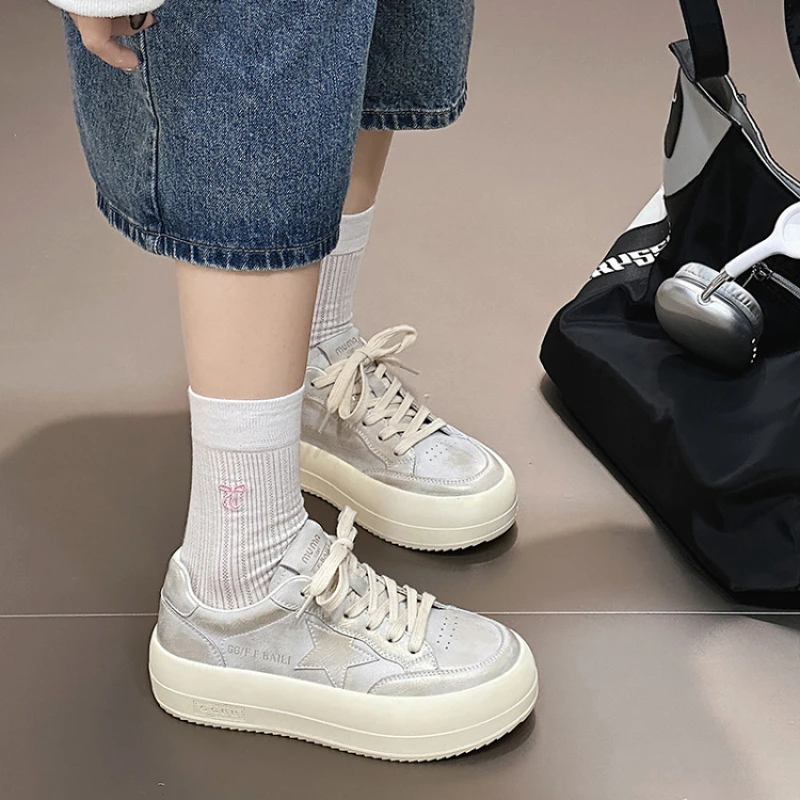 2025新款厚底星星系带休闲鞋  乐