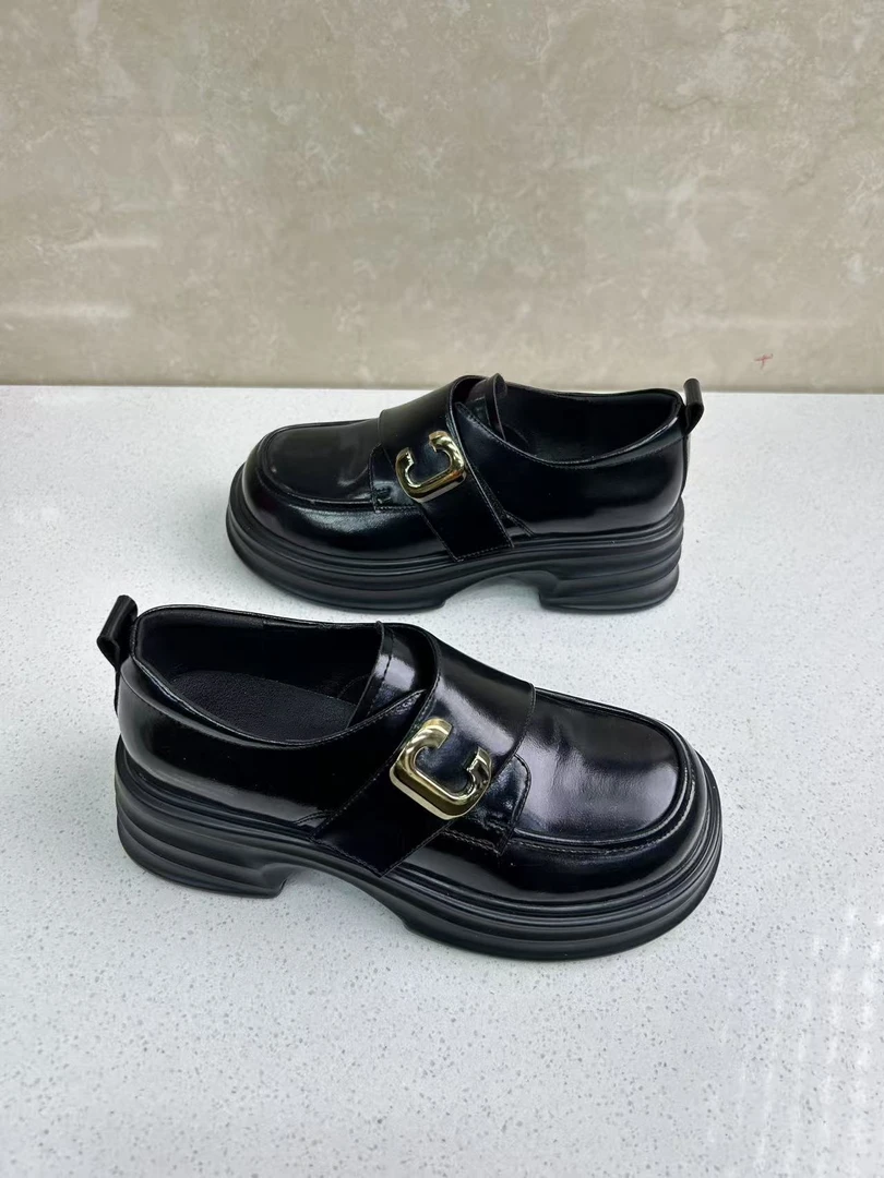 牛皮女鞋防磨低跟亮皮扣件乐福鞋单鞋豆豆鞋四季鞋舒适19032