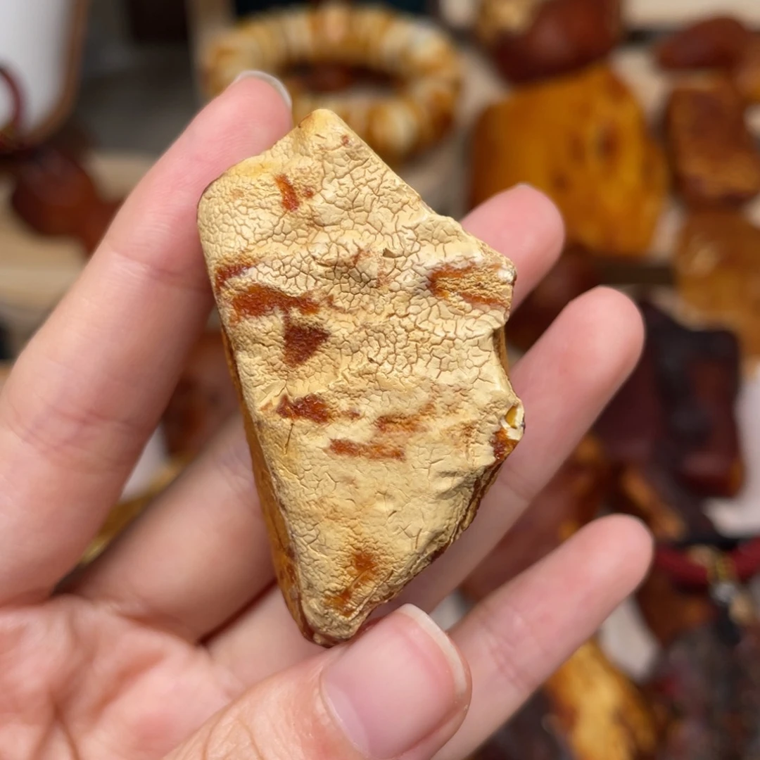 未镶嵌琥珀珠宝奇石楚*