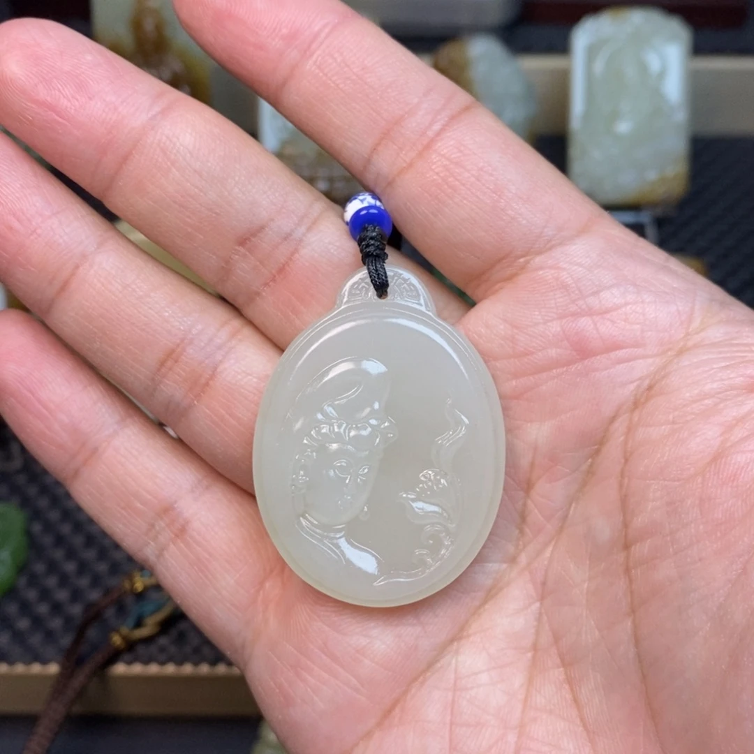 和田玉未镶嵌颈饰