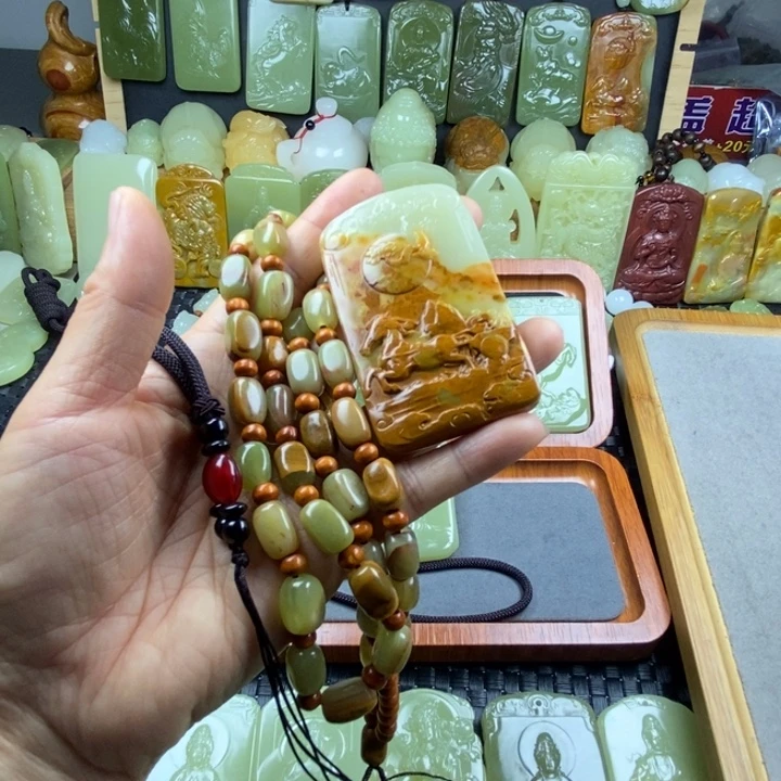 昆仑料俏色生肖马