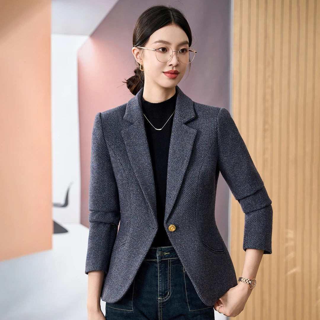 小个子西装外套女秋冬高级感毛呢加厚小香风短款上衣职业装小西服