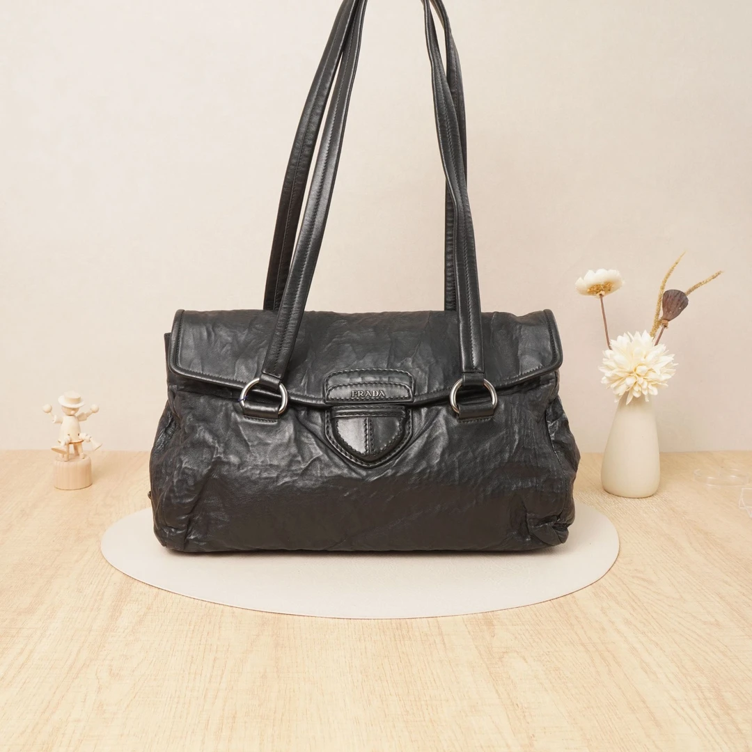 95新 Prada/普拉达 普拉达腋下包黑色/卡DS027861