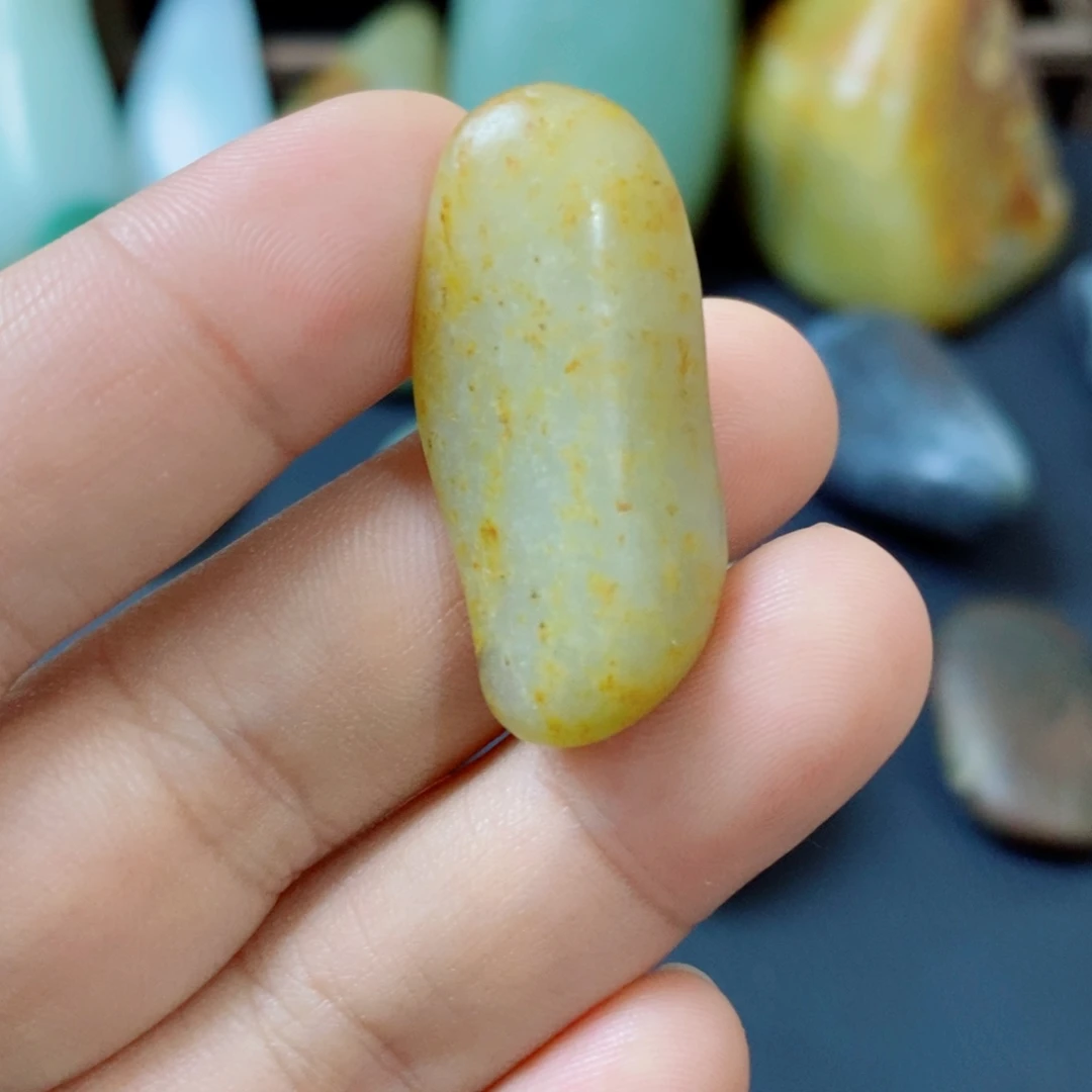 未镶嵌和田玉（糖玉）珠宝奇石