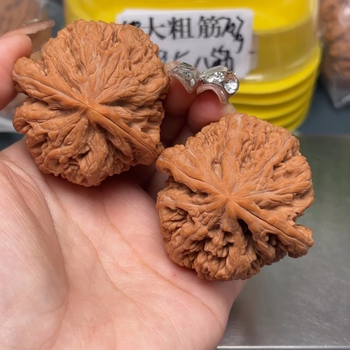 文玩核桃吊坠49-322026-02