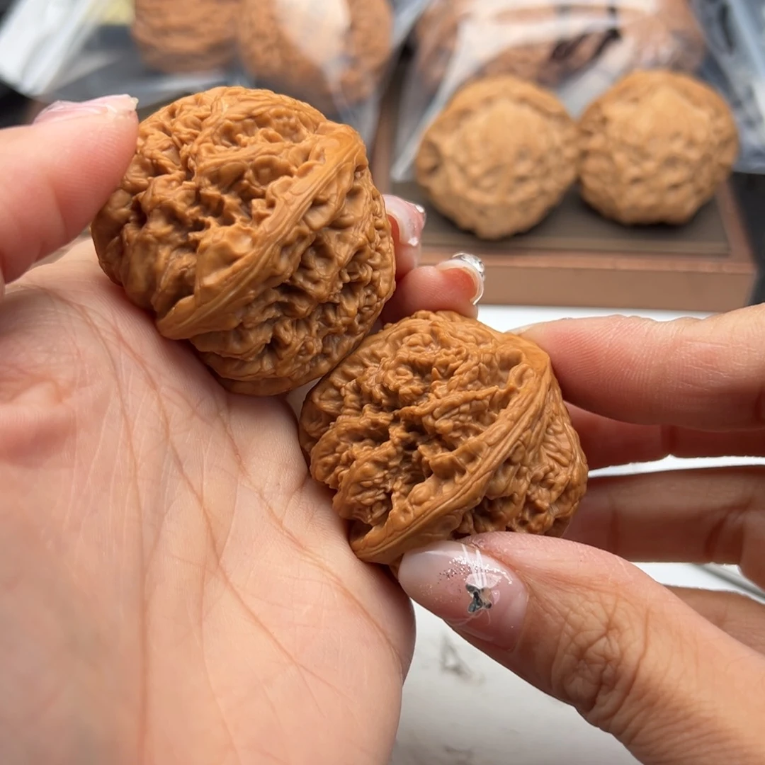 文玩核桃把件粗筋44