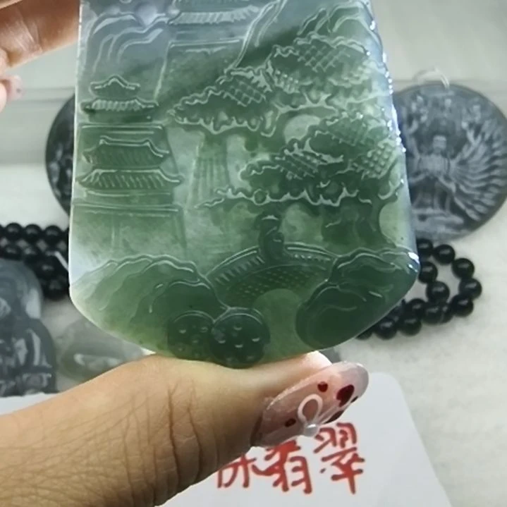 翡翠吊坠(不含链)未镶嵌
