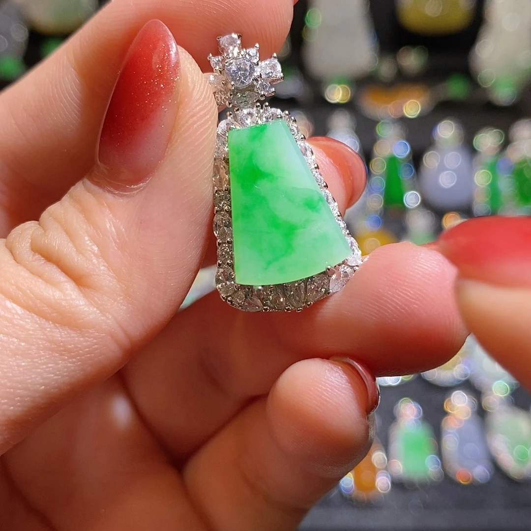 颈饰银S925镶嵌翡翠天然翡翠