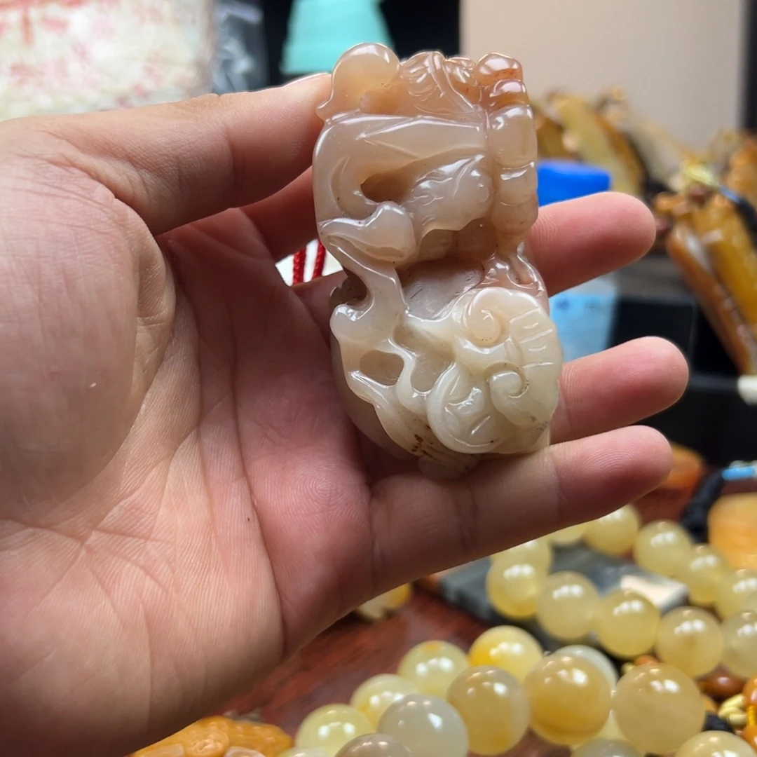 石英质玉（黄龙玉）未镶嵌hly