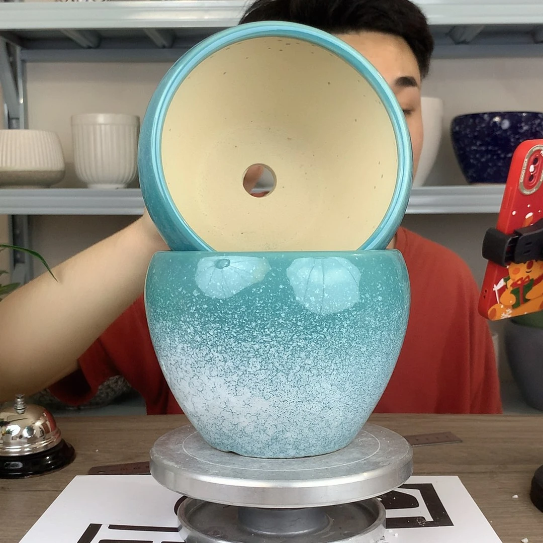 陶瓷绿色雪花花盆2个口径13*11