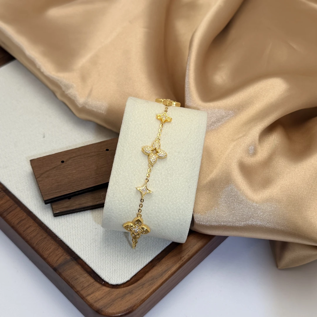 江江-Y【幸运芒星点钻手链（15.5+3）】 足金999(附加368/268/68)