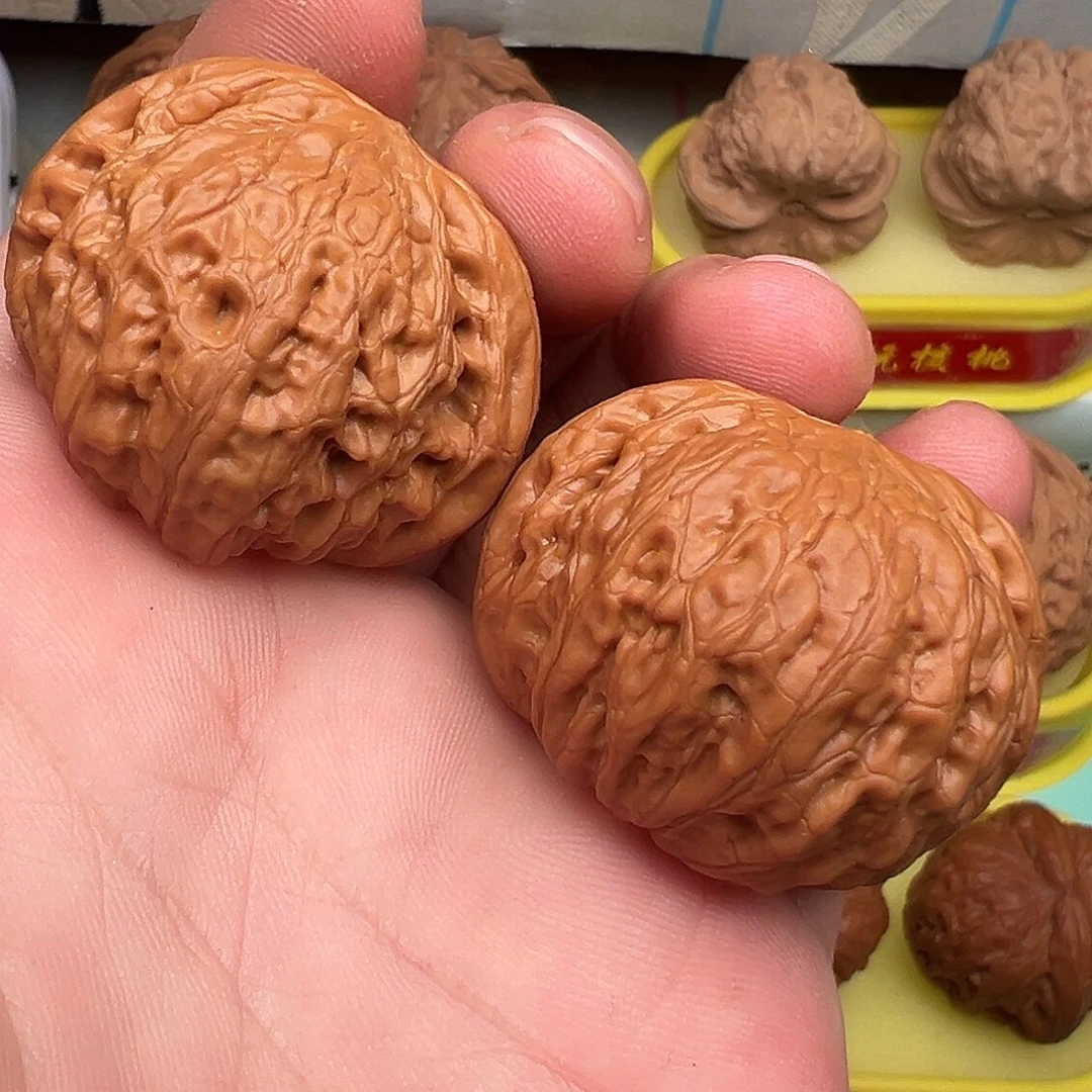 文玩核桃吊坠铁锤39