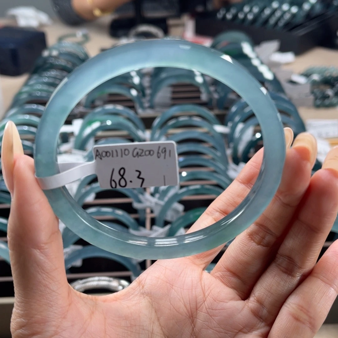 翡翠未镶嵌手镯68.31